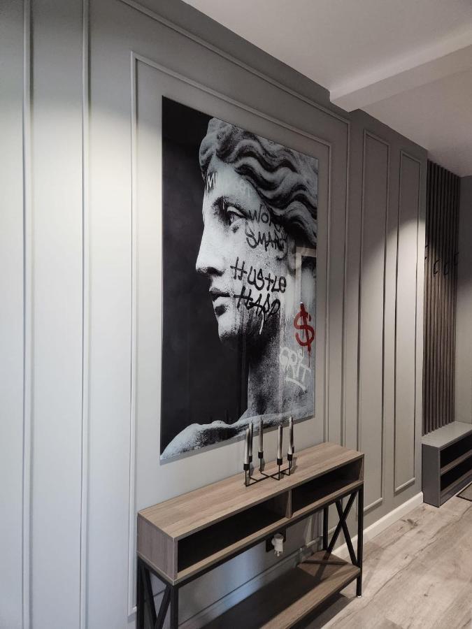 Art Apartment